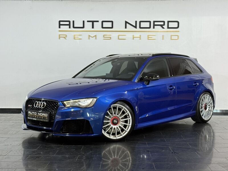 Blau Gebraucht 2015 Audi RS3 Comfort Kleinwagen | 35.990 € (Fairer Preis) - Bild 1/4