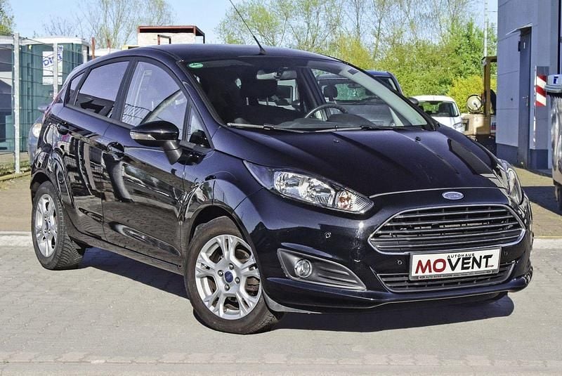 Gebraucht Ford Fiesta 101 PS (74 kW) 2014 Schwarz Kleinwagen