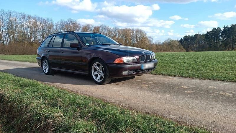 Gebraucht BMW 528 Shadowline 193 PS (141 kW) 1998 Violet Kombi
