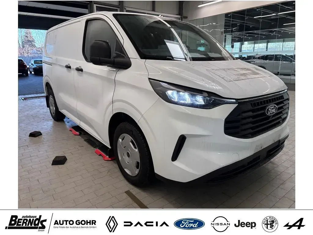 Używany Ford Transit Custom Trend 136 KM (100 kW) 2024 Biały Pickup