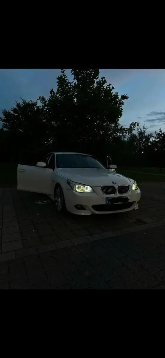 Gebraucht BMW 520 M Sport 177 PS (130 kW) 2009 Weiß Limousine