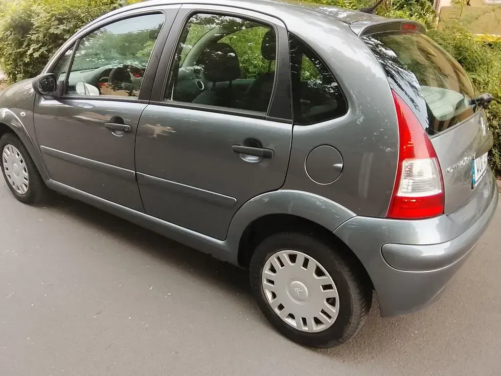 Gebraucht Citroën C3 Advance 60 PS (44 kW) 2009 Grau Limousine