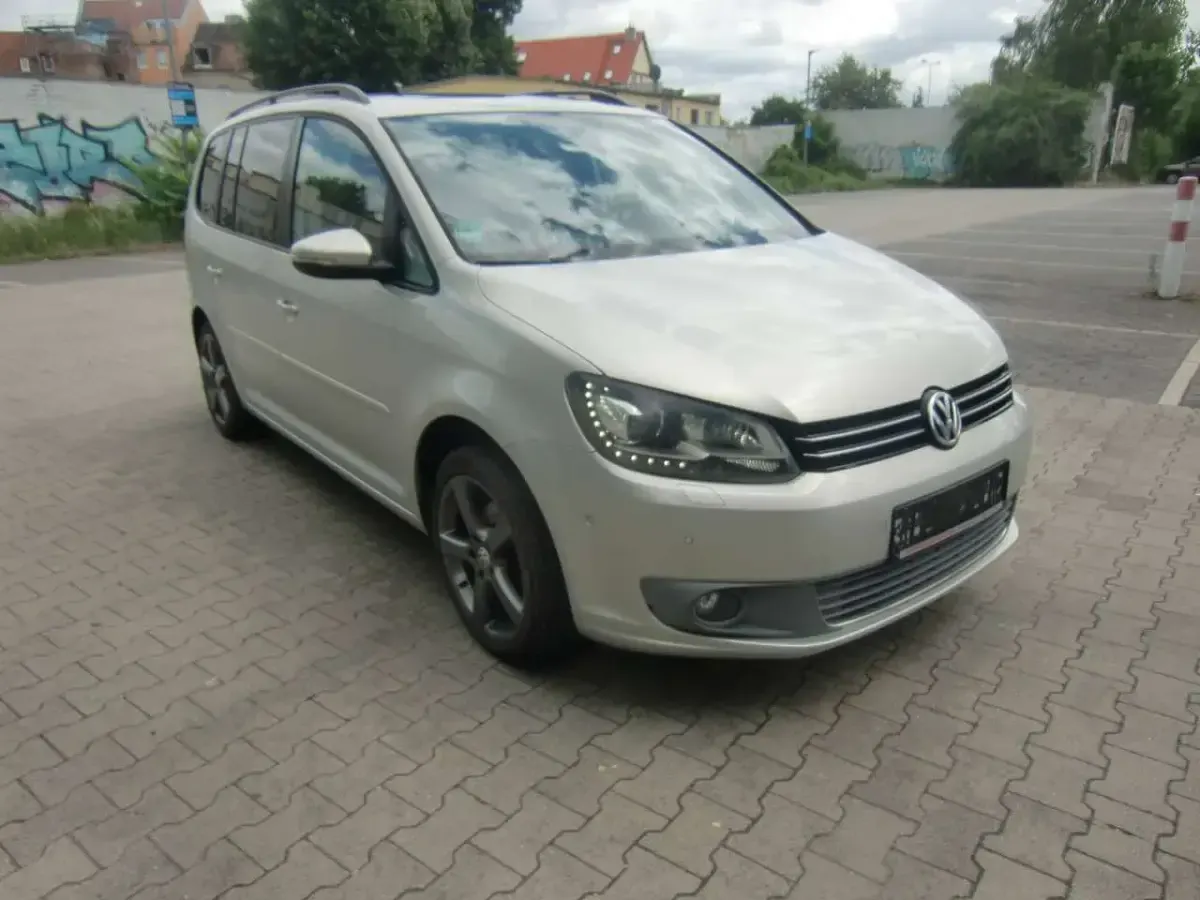 Gebraucht VW Touran Comfortline 140 PS (102 kW) 2010 Silber Van / Kleinbus