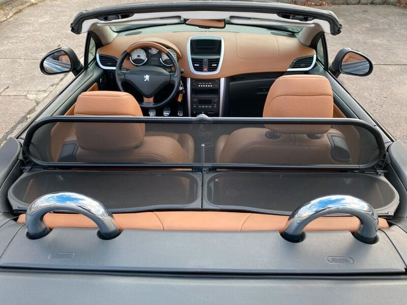 Schwarz Gebraucht 2008 Peugeot 207 CC Cabrio | 6.690 € (Teuer) - Bild 1/4