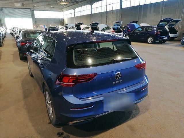 Gebraucht VW Golf VIII Style 150 PS (110 kW) 2025 Blau Limousine