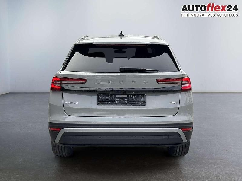 Neu Skoda Kodiaq Selection 204 PS (150 kW) 2026 Stahl grau SUV