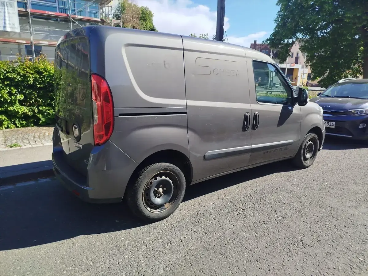 Gebraucht Fiat Doblò 90 PS (66 kW) 2016 Grau Van / Kleinbus