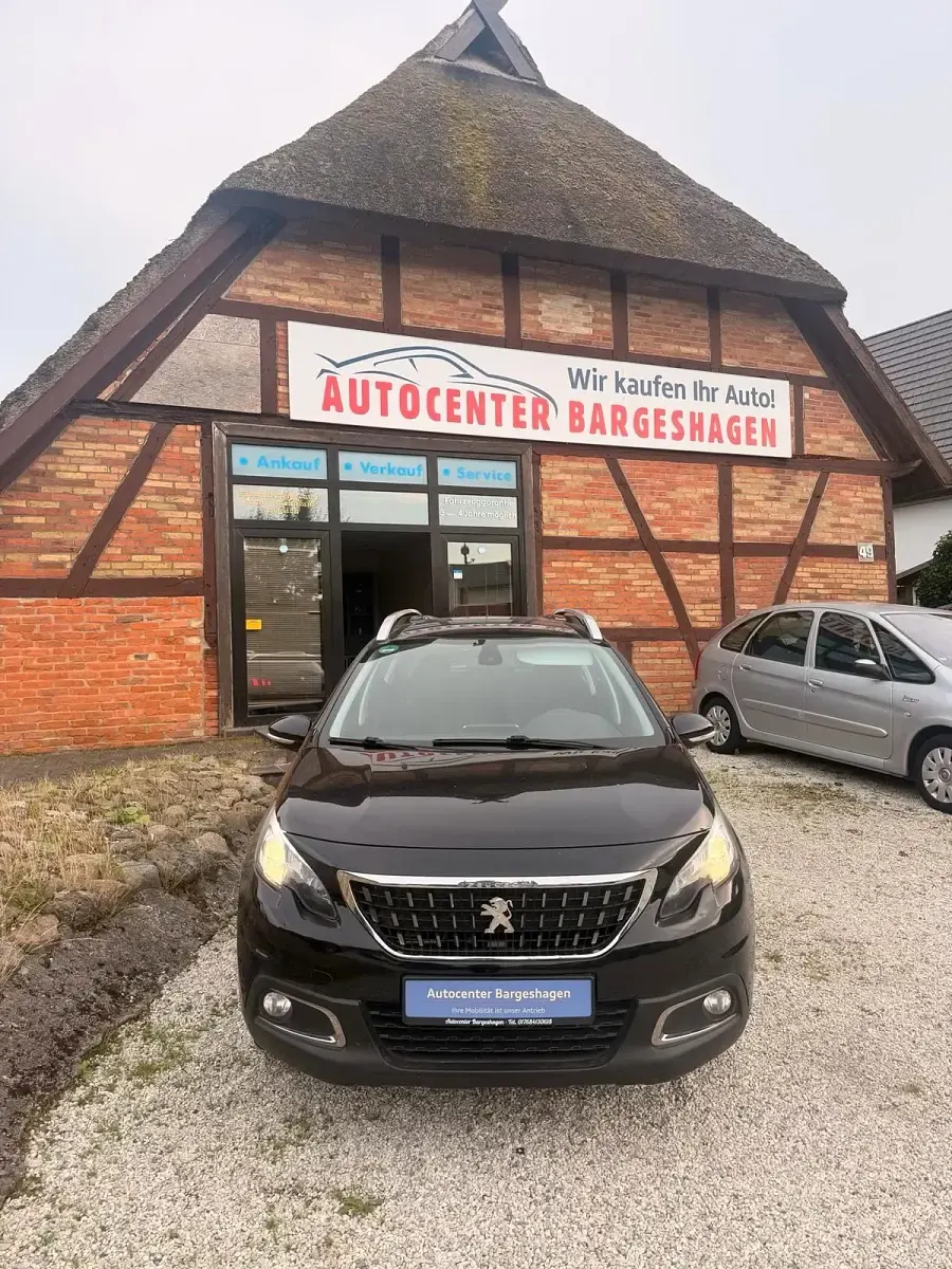 Gebraucht Peugeot 2008 Active 82 PS (60 kW) 2018 Schwarz SUV