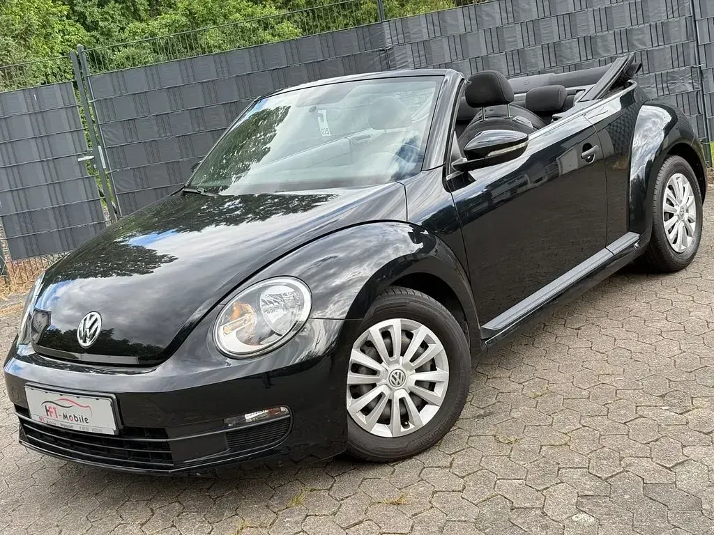 Gebraucht VW Beetle Cabriolet Basis 105 PS (77 kW) 2015 Schwarz Cabrio