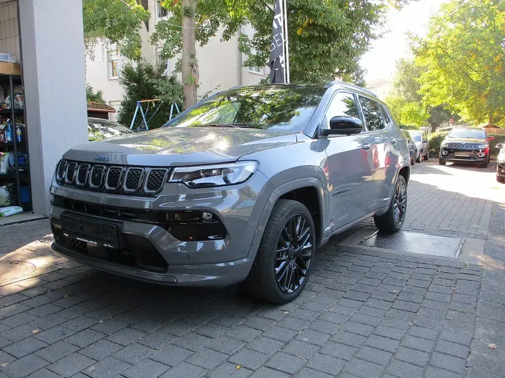 Gebraucht Jeep Compass 241 PS (177 kW) 2021 Grau SUV