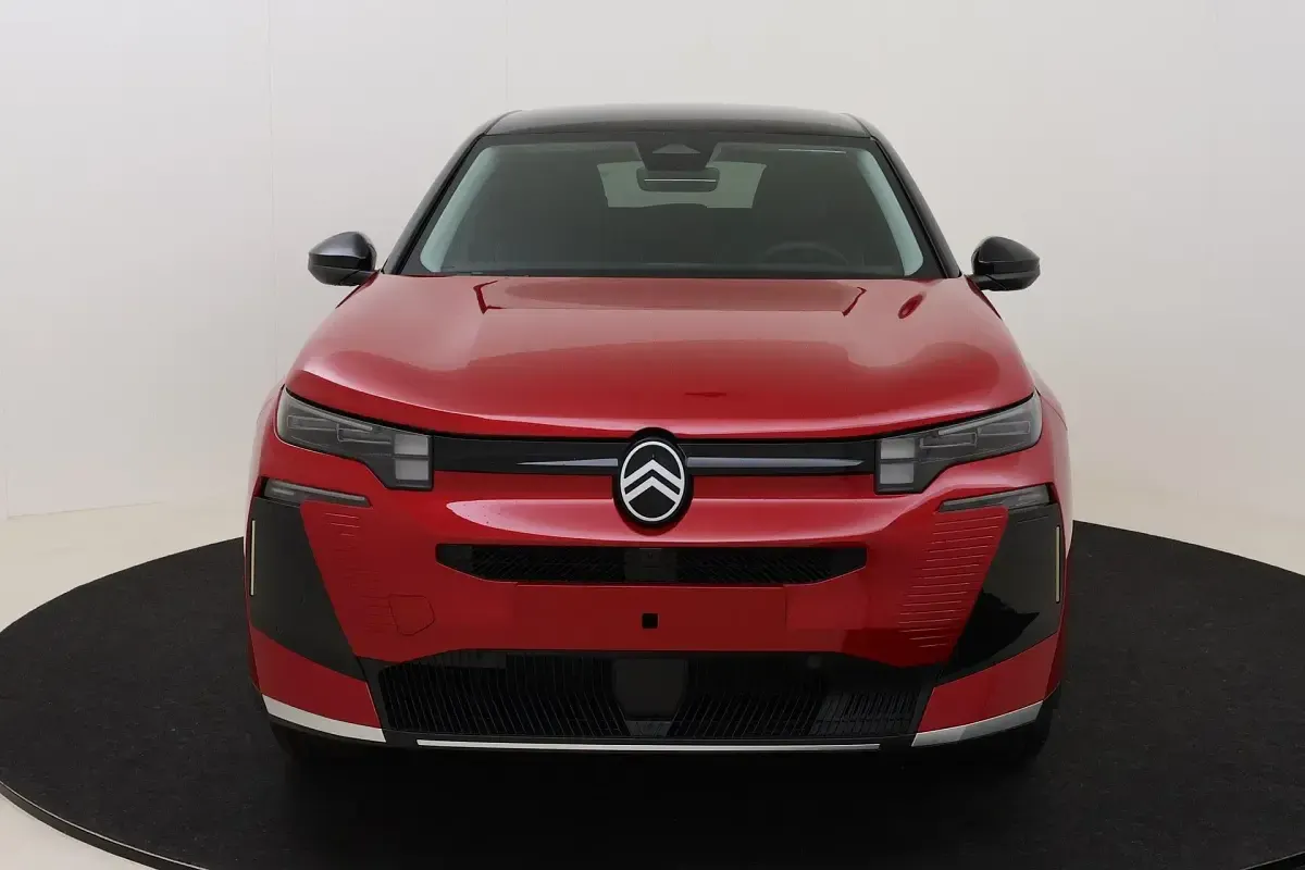 Neu Citroën C5 Aircross 136 PS (100 kW) 2026 Rubi red / black roof SUV