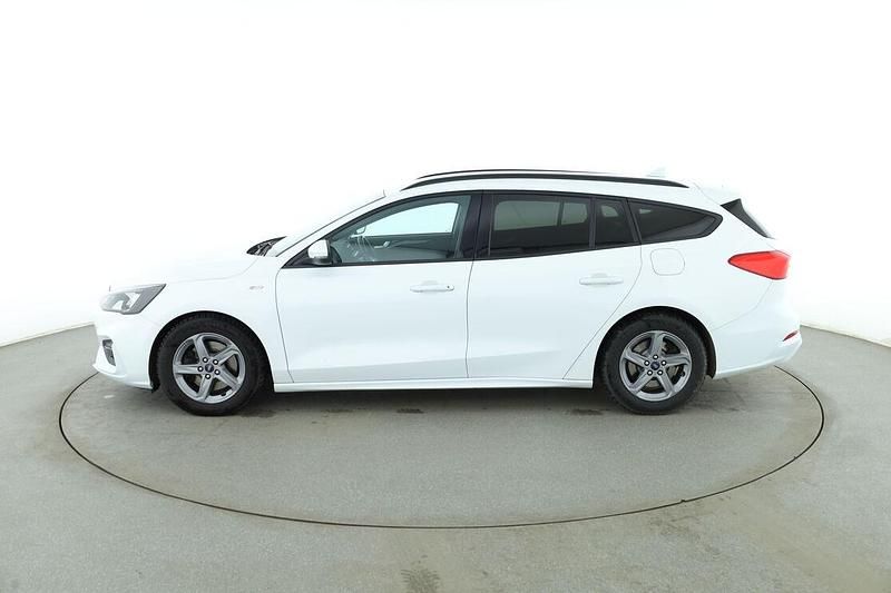 Używany Ford Focus ST-Line 150 KM (110 kW) 2019 Biały Kombi