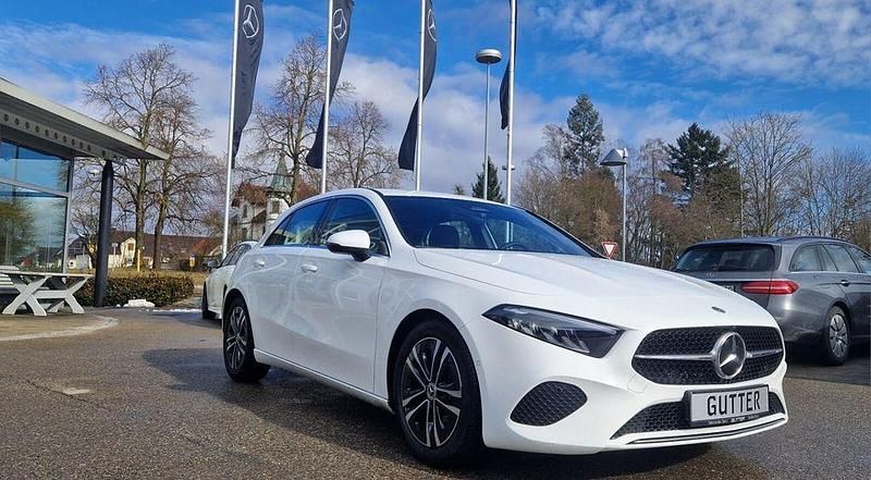 Gebraucht Mercedes A180 Progressive 136 PS (100 kW) 2024 Weiß Limousine