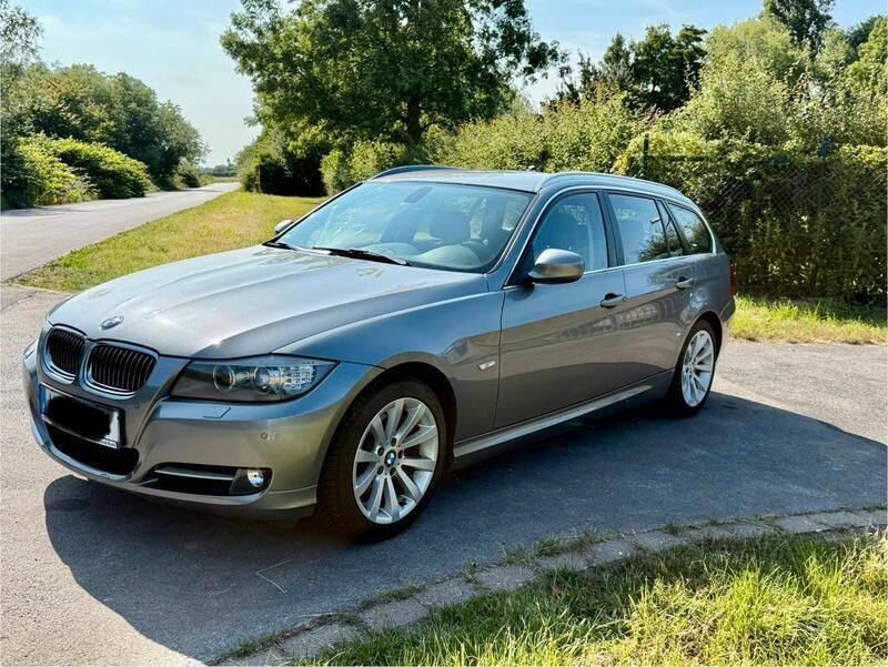 Grau Gebraucht 2011 BMW 320 Kombi | 8.300 € (Etwas zu teuer) - Bild 1/4