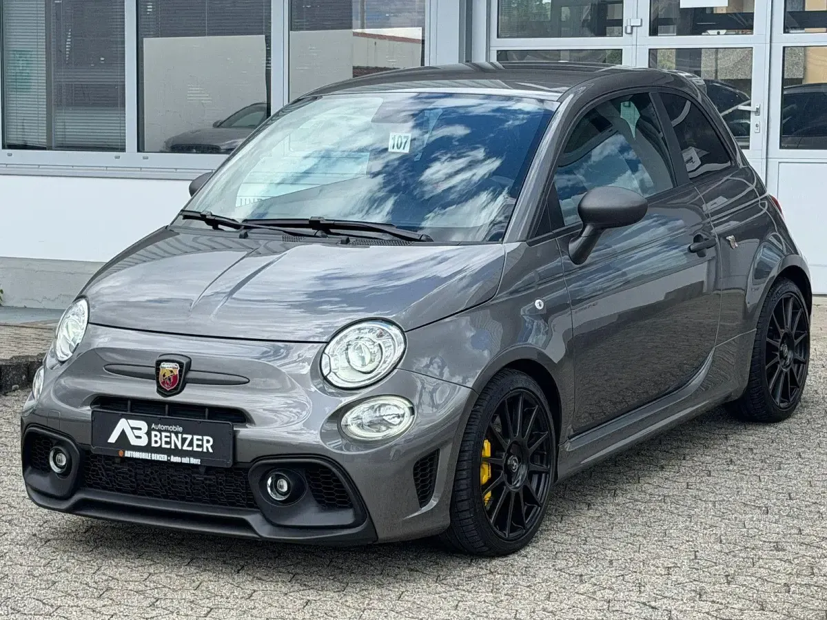 Gebraucht Fiat 500 Abarth 179 PS (131 kW) 2023 Other Kleinwagen