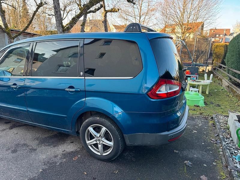 Gebraucht Ford Galaxy 160 PS (117 kW) 2007 Blau Van / Kleinbus