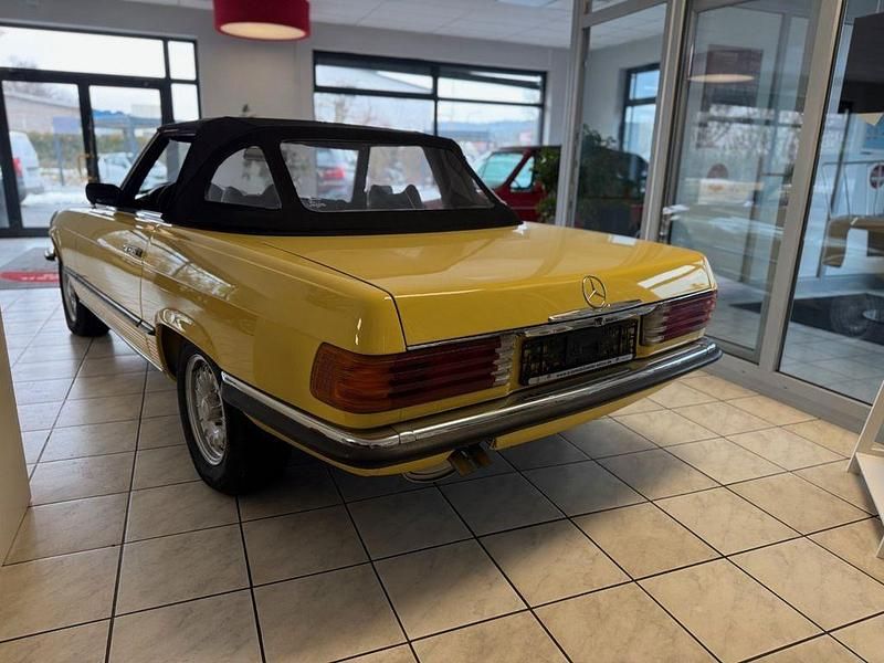 Gebraucht Mercedes SL350 194 PS (142 kW) 1973 Gelb Cabrio