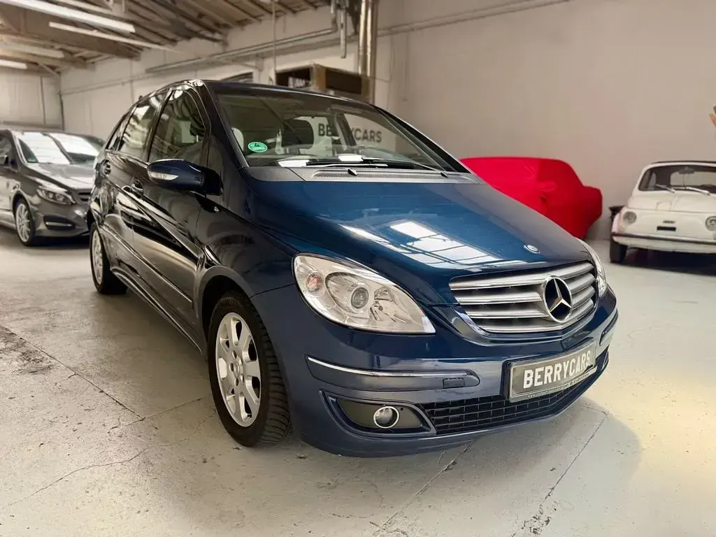 Gebraucht Mercedes B180 109 PS (80 kW) 2006 Blau Van / Kleinbus
