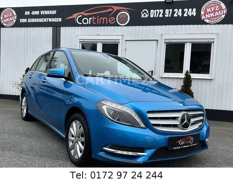 Gebraucht Mercedes B180 109 PS (80 kW) 2013 Suedseeblau Van / Kleinbus