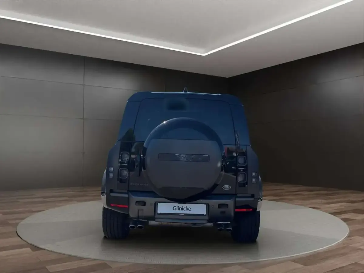 Gebraucht Land Rover Defender Carpathian Edition 525 PS (386 kW) 2023 Carpathian grey SUV
