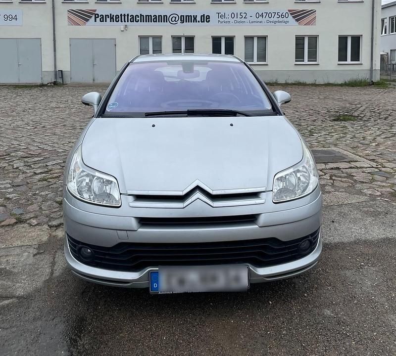 Silber Gebraucht 2007 Citroën C4 Limousine | 3.999 € (Etwas zu teuer) - Bild 1/4