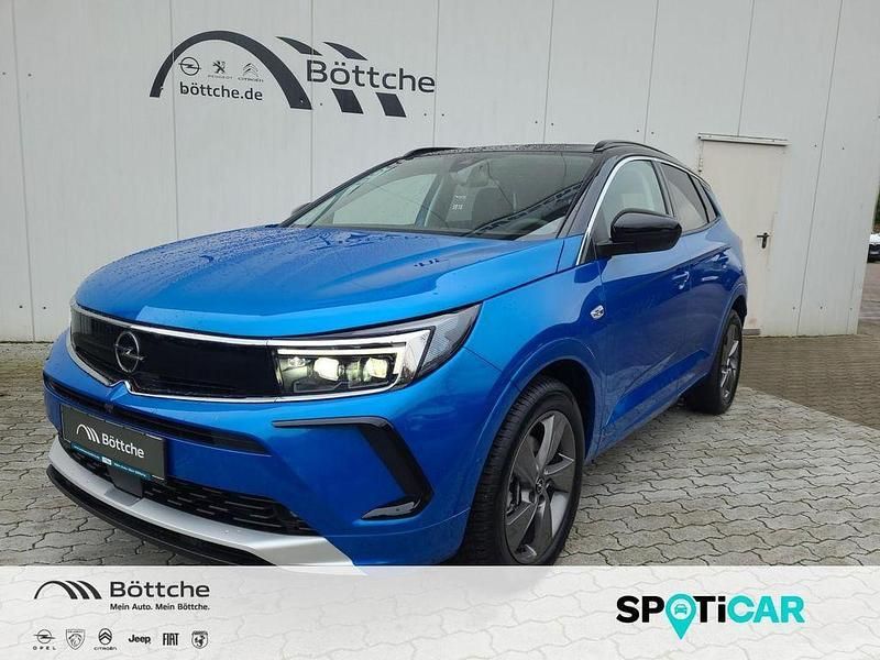 Blau/metallic lackierung drei Gebraucht 2023 Opel Grandland X Elegance SUV | 22.940 € (Superpreis) - Bild 1/4