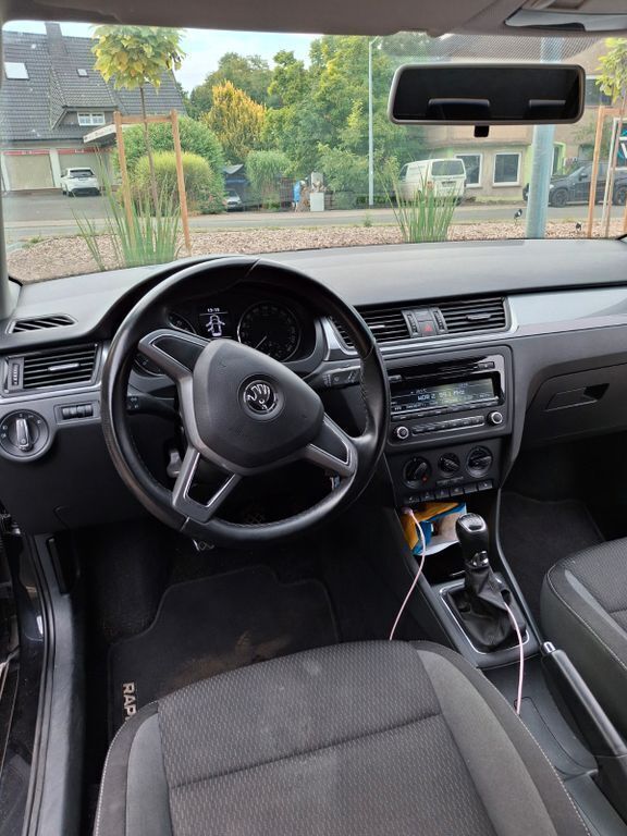 Gebraucht 2014 Skoda Rapid Ambition Limousine | 7.300 € (Fairer Preis) - Bild 1/4