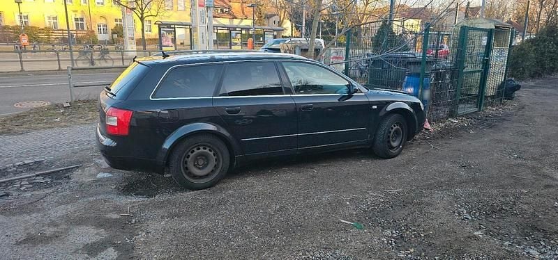 Gebraucht Audi A4 131 PS (96 kW) 2004 Andere farben Kombi