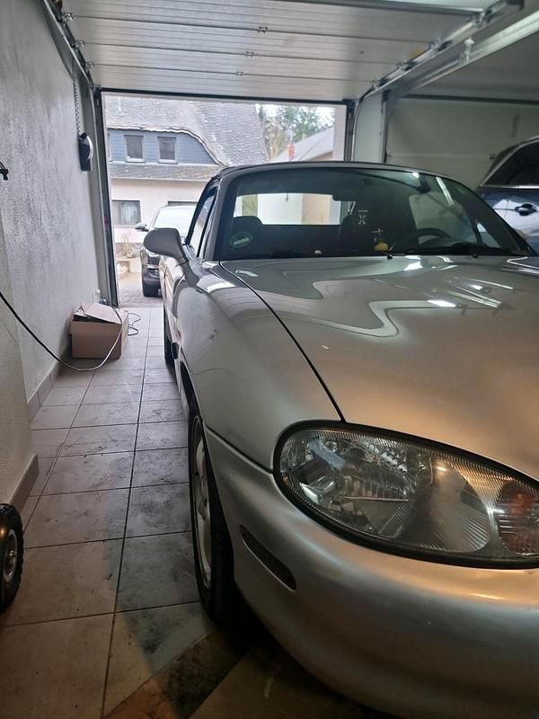 Gebraucht Mazda MX5 110 PS (80 kW) 2000 Silber Cabrio