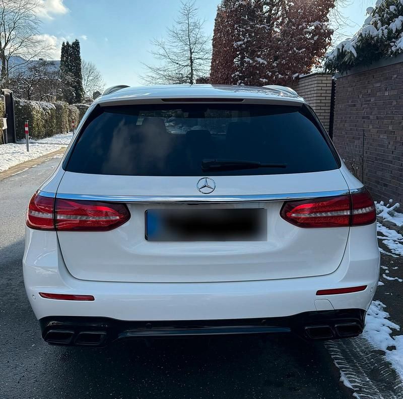 Gebraucht Mercedes E63 AMG AMG 571 PS (419 kW) 2018 Weiß Kombi