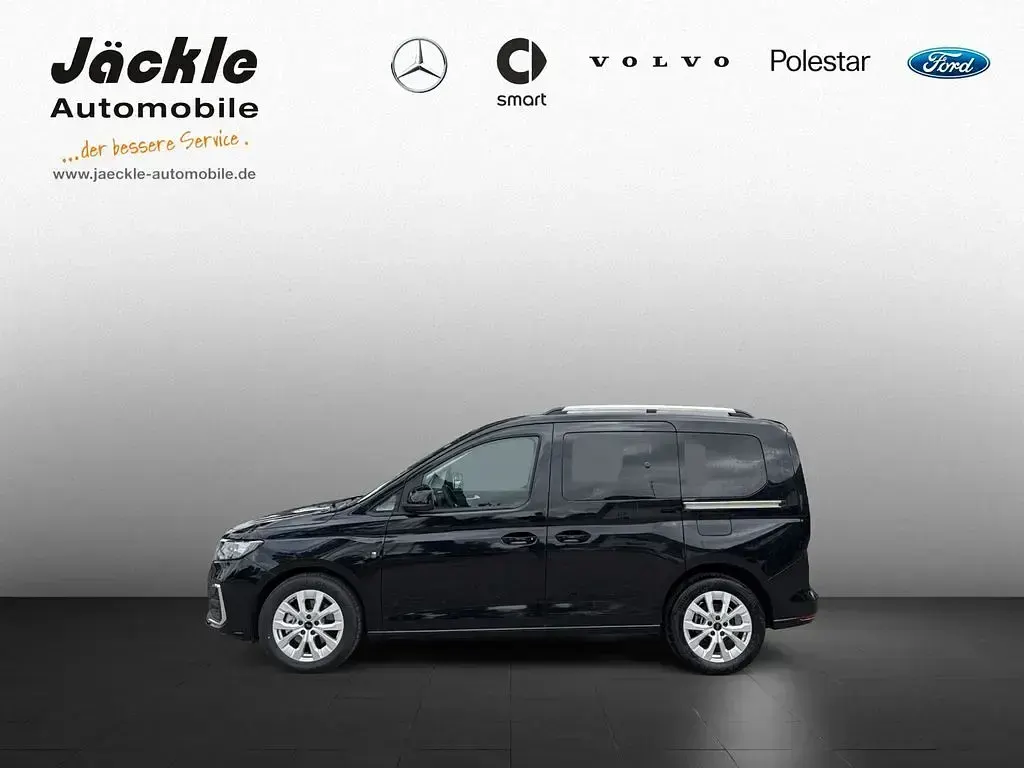 Neu Ford Tourneo Connect Titanium 122 PS (89 kW) 2026 Schwarz Van / Kleinbus