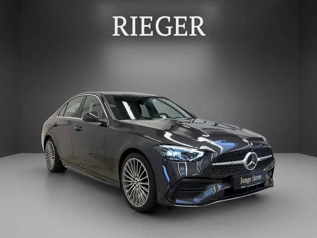 Gebraucht Mercedes C300 AMG 265 PS (194 kW) 2025 Grau Limousine