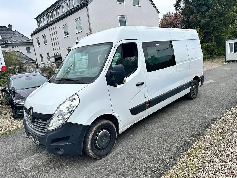 Second-hand Renault Master 170 CP (125 kW) 2018 Alb Van