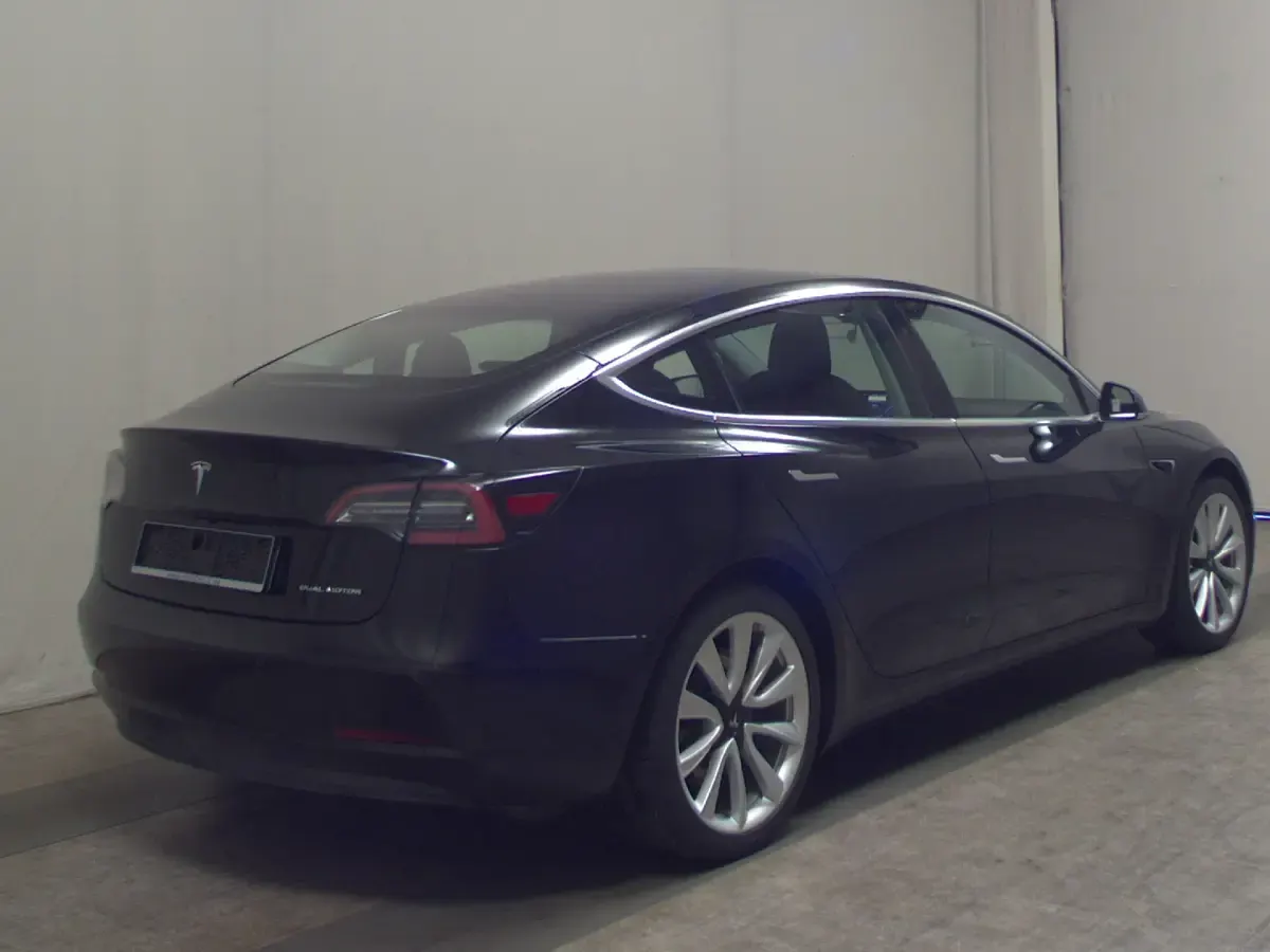 Usado Tesla Model 3 350 kW (476 CV) 2019 Negro Berlina