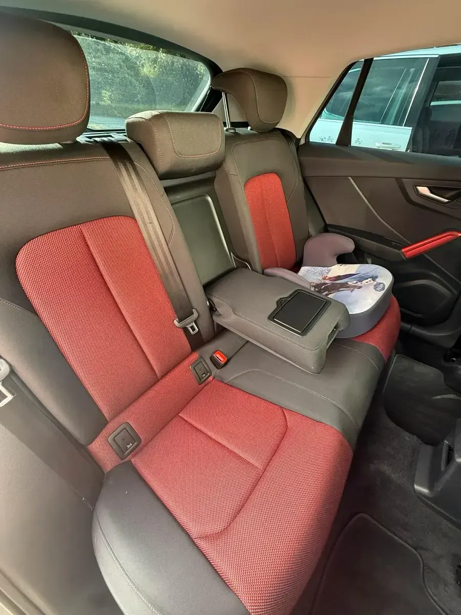 Gebraucht Audi Q2 S-Line 150 PS (110 kW) 2020 Grau SUV