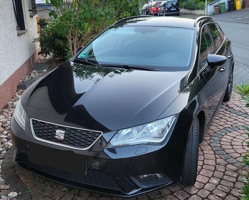 Schwarz Gebraucht 2015 Seat Leon ST Style Kombi | 9.500 € (Fairer Preis) - Bild 1/4