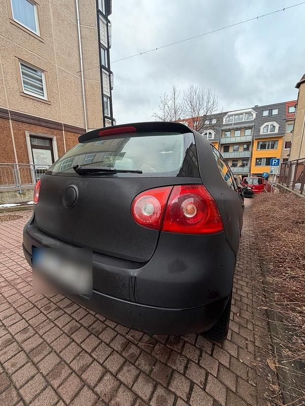 Gebraucht VW Golf V 105 PS (77 kW) 2006 Schwarz Kleinwagen