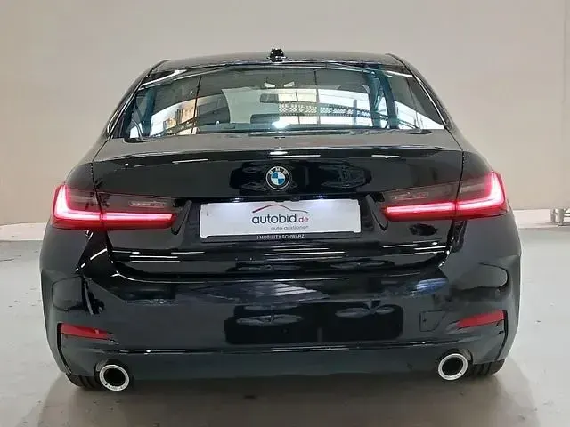Gebraucht BMW 320 Shadowline 190 PS (139 kW) 2024 Schwarzkeine angabe Limousine