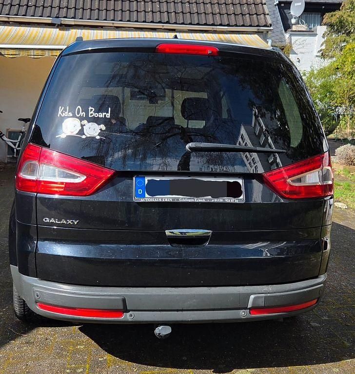 Gebraucht Ford Galaxy Titanium 200 PS (147 kW) 2015 Schwarz Van / Kleinbus