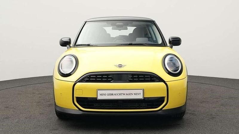 Gebraucht Mini Cooper Classic 114 kW (156 PS) 2025 Gelb Kleinwagen