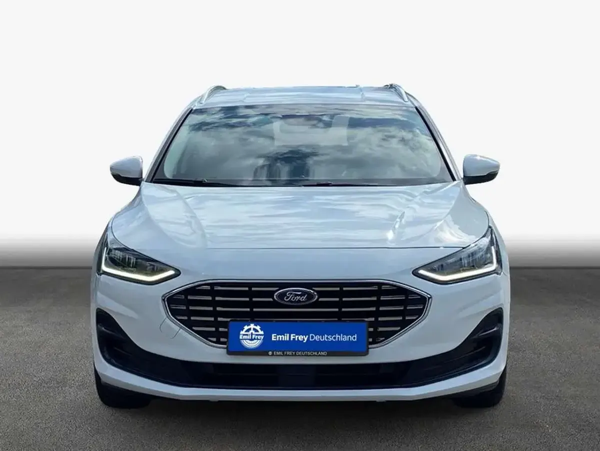 Gebraucht Ford Focus Titanium 155 PS (114 kW) 2025 Frozen white Kombi