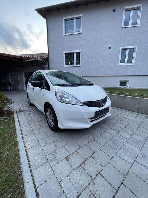Gebraucht Honda Jazz S 90 PS (66 kW) 2013 Weiß Kleinwagen