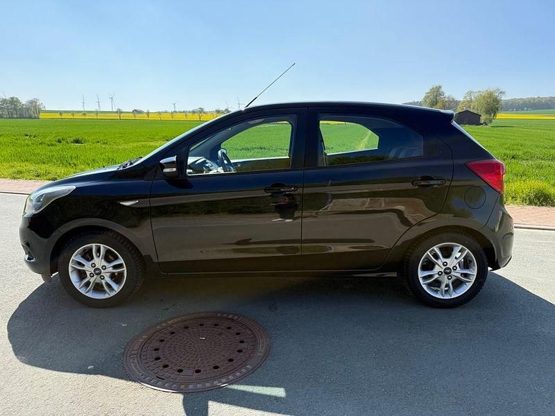 Usata Ford Ka Plus 86 CV (63 kW) 2016 Nero Utilitaria