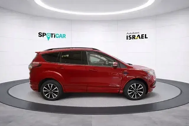 Gebraucht Ford Kuga ST-Line 150 PS (110 kW) 2017 Rot SUV