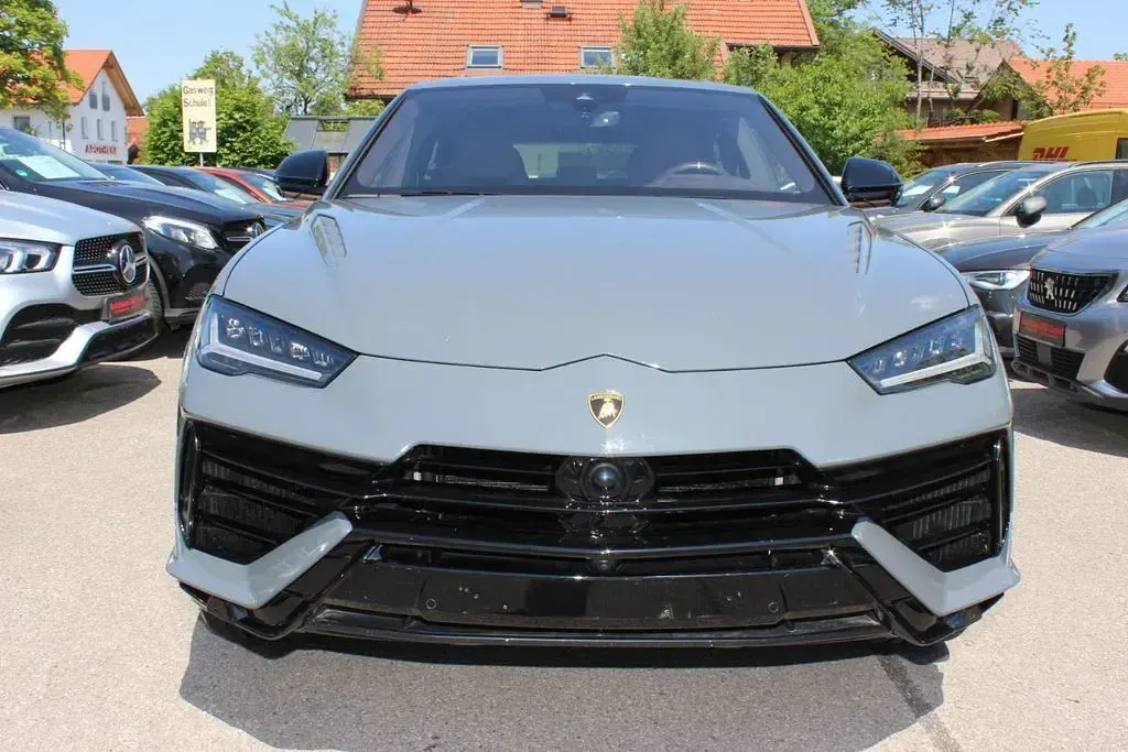 Gebraucht Lamborghini Urus 666 PS (489 kW) 2024 Grau SUV