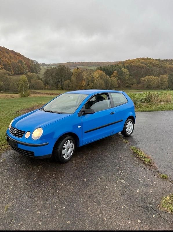 Blau Gebraucht 2002 VW Polo Kleinwagen | 550 € (Guter Preis) - Bild 1/4