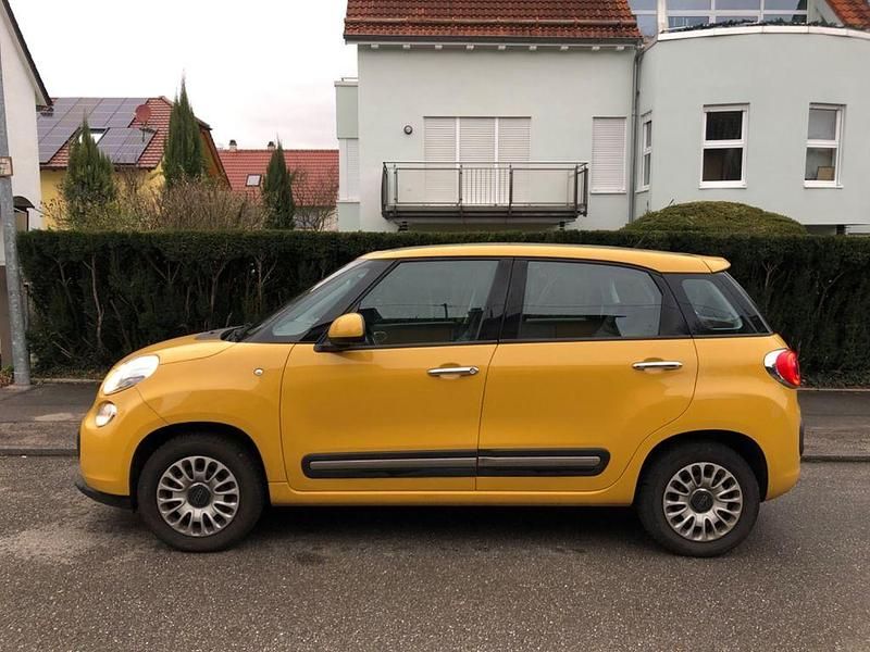 Gelb Gebraucht 2013 Fiat 500L Van / Kleinbus | 5.400 € (Superpreis) - Bild 1/4