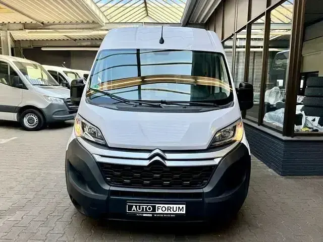 Gebraucht Citroën Jumper 140 PS (102 kW) 2021 Lackierung weiss icy/deckende Van / Kleinbus