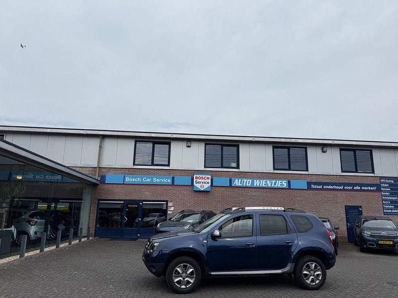 Blau Gebraucht 2015 Dacia Duster Anniversary SUV | 4.950 € (Fairer Preis) - Bild 1/4