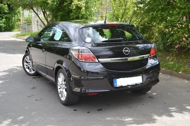 Gebraucht Opel Astra Cabriolet 116 PS (85 kW) 2007 Schwarz Cabrio